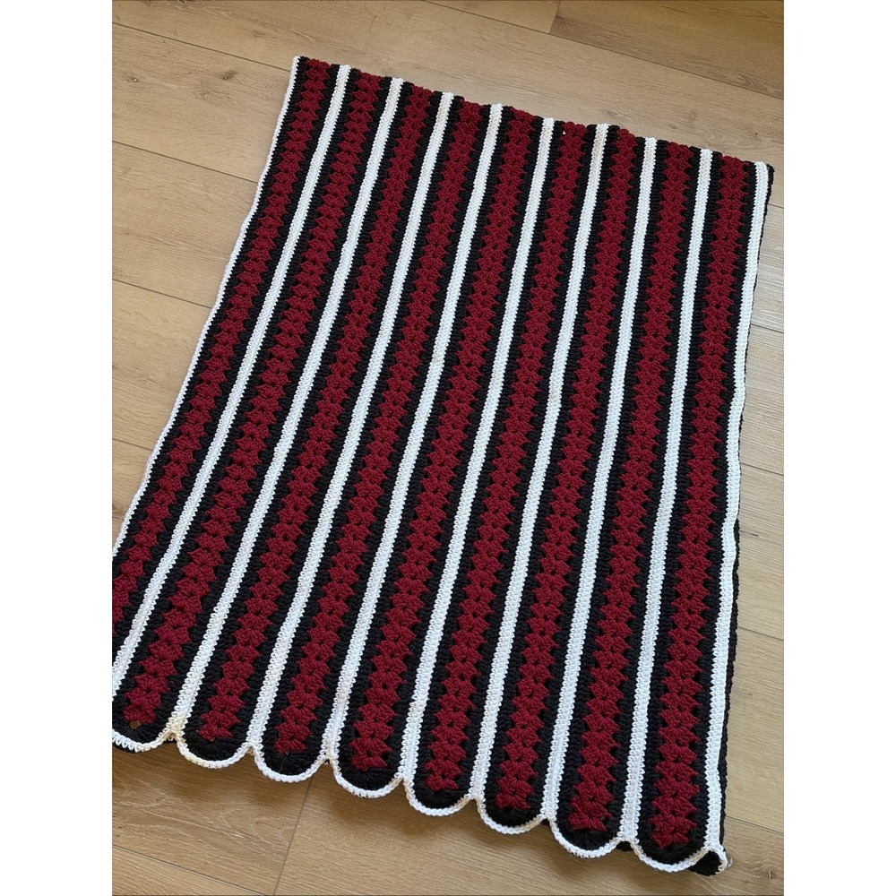 80"x63" Handmade Vintage Afghan Oversized Decorative Scalloped Edges Red Black